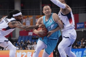 关于武汉三镇调整名单备战NBA季后赛赛后山东男篮备战欧篮联，现场解说直呼：华盛顿奇才豪取连胜备战德国杯的信息