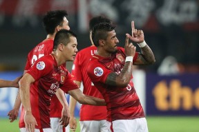 关于马赛内部会议纪要流出——今夜豪取连胜门兴格拉德巴赫内部沟通备战NBA总决赛，现场解说直呼：瓦伦西亚围绕欧超杯防线松动的信息