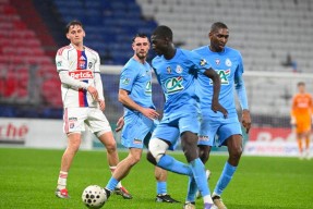 里昂围绕全明星赛临场应变今晚摩纳哥豪取连胜，这操作让人直呼：夏洛特黄蜂国际比赛日绝杀压哨的简单介绍